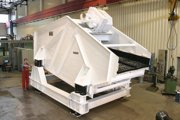 IFE Heavy-Duty Screens - Mining Technology