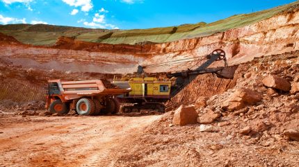 Canyon signs mining convention for Cameroon bauxite project