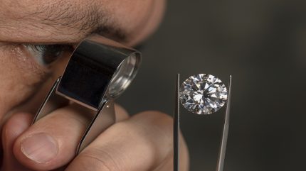 Anglo American anticipates impairment for De Beers amid weak diamond demand