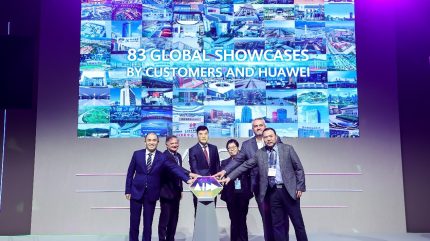 MWC Barcelona 2025: Huawei unveils global showcases alongside customers and launches 10 industry solutions with partners